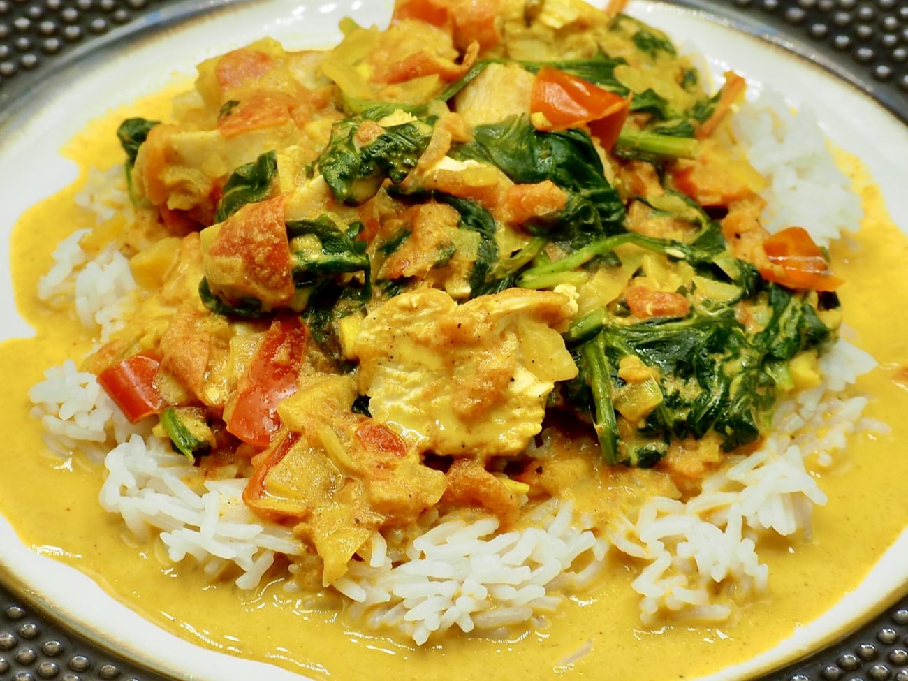 French-style Chicken, Spinach & Tomato Curry