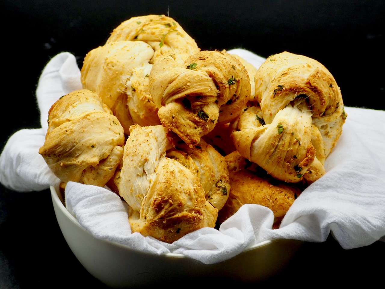 Garlic Knots With Homemade Pizza Dough Cut2 The Recipe