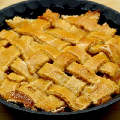 Low-Fat Apple Pie Peach Pie Recipe Allison Antalek cut2therecipe