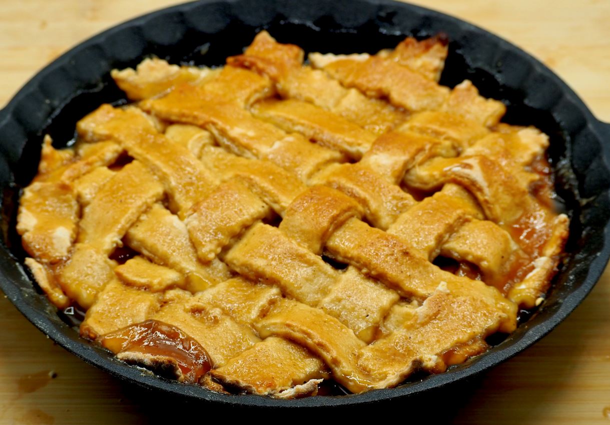 Low-Fat Apple Pie or Peach Pie