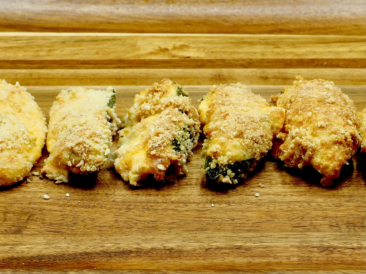 Breaded and Baked Jalapeño Pepper Poppers