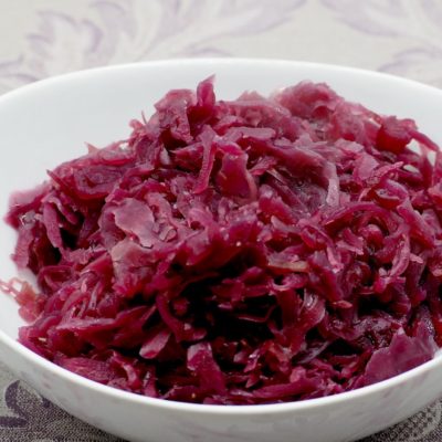 Rotkohl German Red Cabbage with Apples Recipe Allison Antalek cut2therecipe