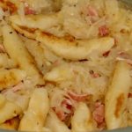 Schupfnudeln mit Sauerkraut German Potato Noodles with Sauerkraut and Bacon Recipe Allison Antalek cut2therecipe