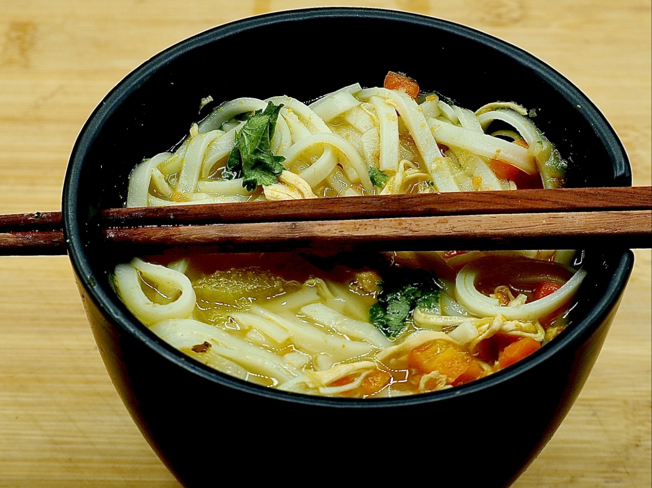 Instantpot (Pressure Cooker) Thai Lemongrass and Rice Noodle Chicken Soup