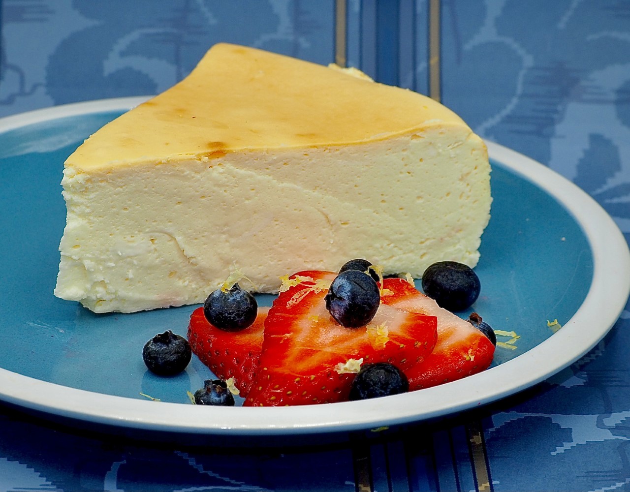 Delectable Low-Fat Cheesecake