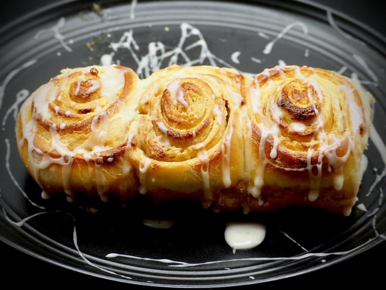The Most Amazing Cinnamon Buns Ever!