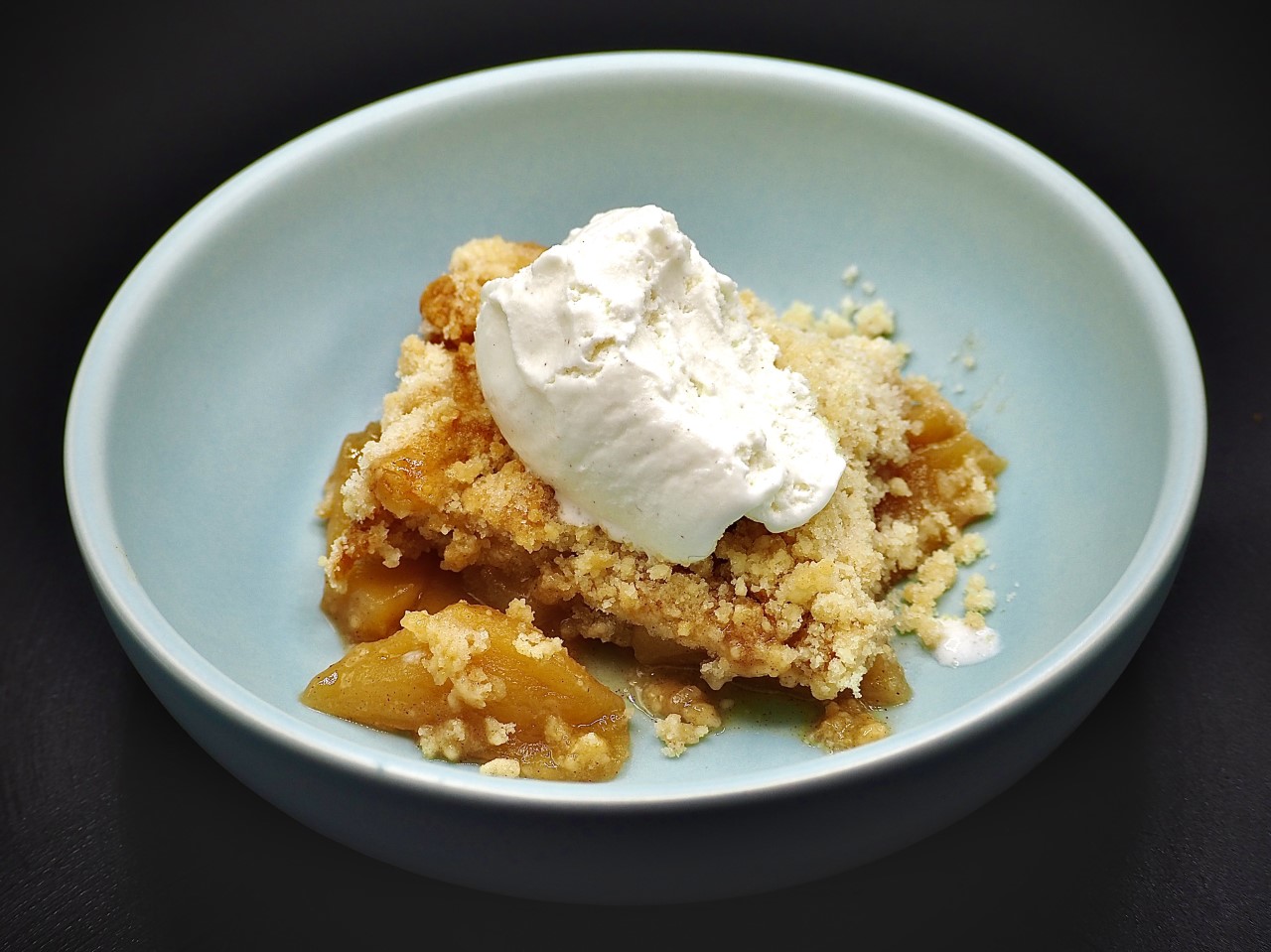 Old-Fashioned Homemade Apple Cobbler